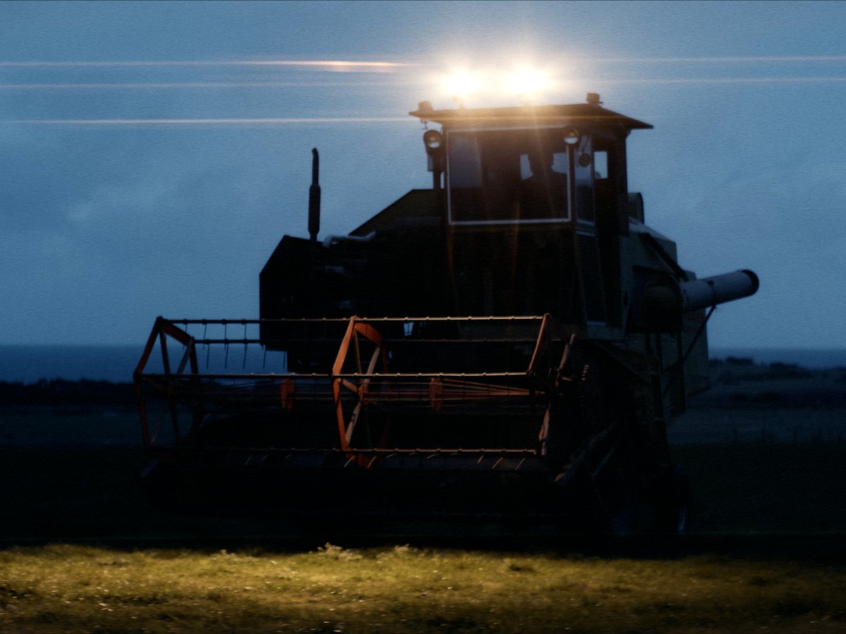 Sequence 01.00_01_47_04.Still015.jpg