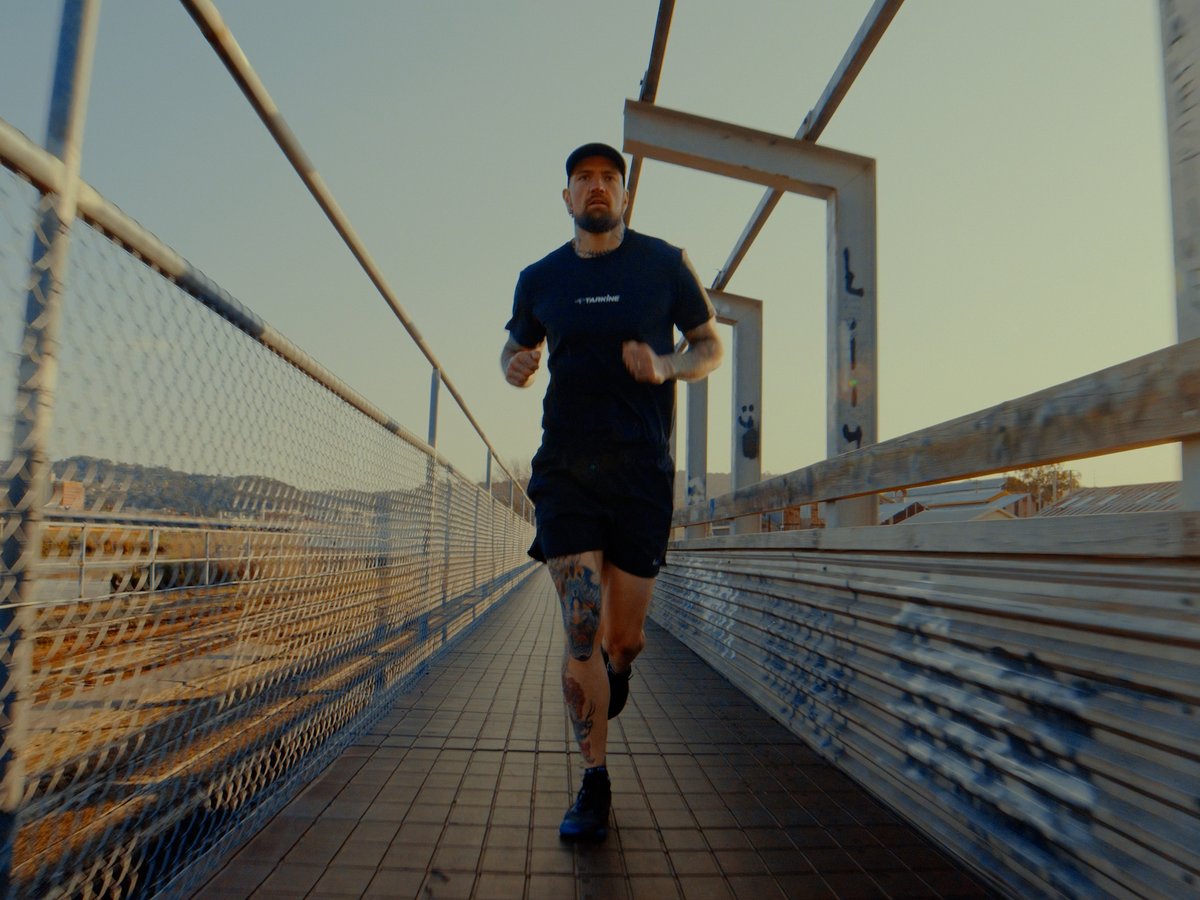 Sequence 01.00_00_12_18.Still005.jpg